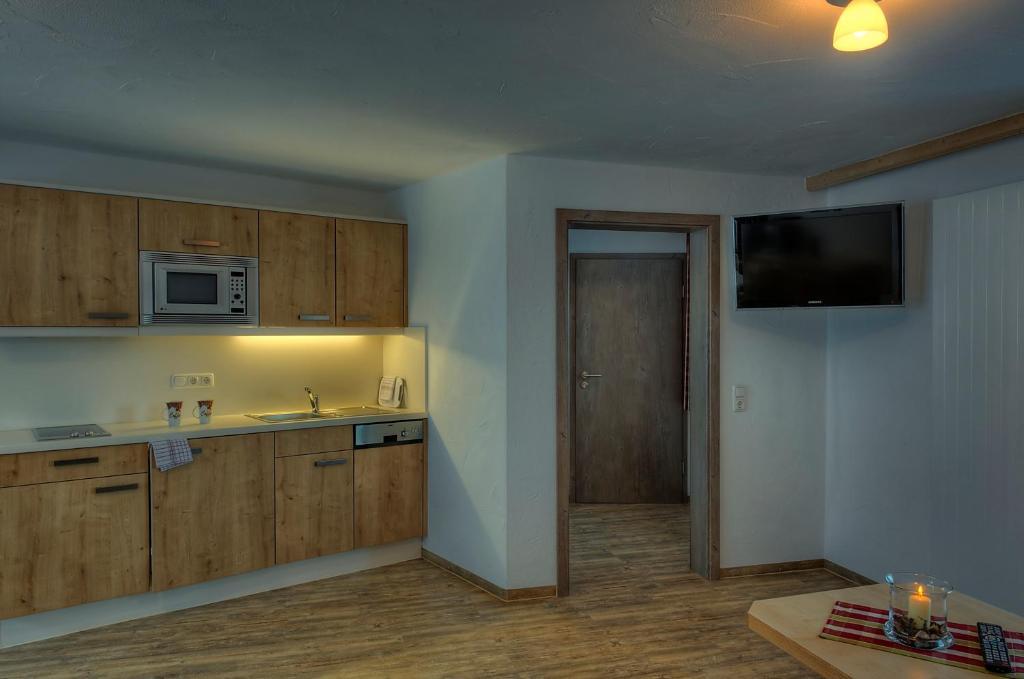 Ferien-Schloessle Michaela Apartment Riezlern Ruang foto
