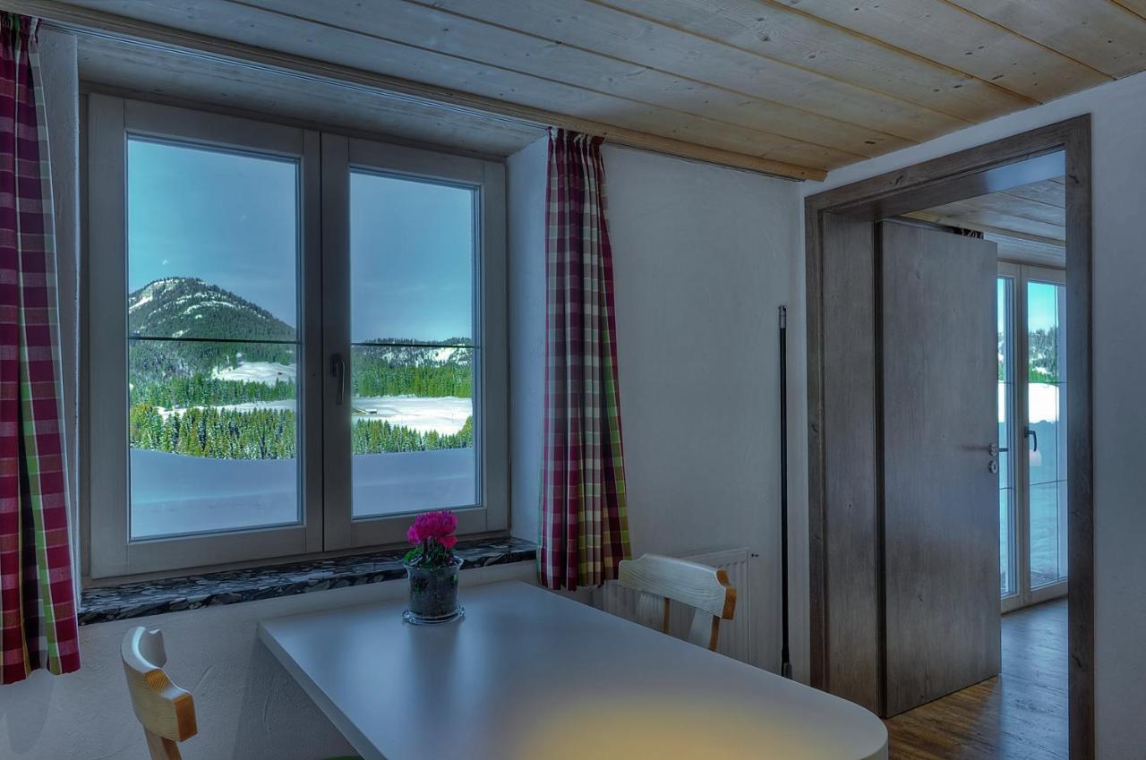 Ferien-Schloessle Michaela Apartment Riezlern Ruang foto